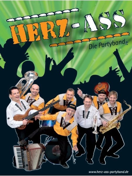 Party Flyer: Dirndl und Lederhosenparty im Festzelt Hochberg am 26.04.2014 in Bad Saulgau