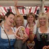 Bild: Partybilder der Party: SCHUSSENRIEDER Oktoberfest mit groem Dirndl-Weltrekord-Versuch am 04.10.2014 in DE | Baden-Wrttemberg | Biberach | Bad Schussenried