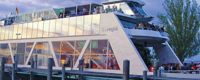 Party Flyer: Wiesnboot XXL "Besser als die Bayern fayern" am 10.09.2011 in Friedrichshafen