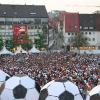 Bild: Partybilder der Party: WM bertragung - Deutschland-Polen - Mnsterplatz Ulm am 14.06.2006 in DE | Baden-Wrttemberg | Ulm | Ulm