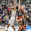 Bild: Partybilder der Party: TEAM EHINGEN URSPRING vs Niners Chemnitz am 17.12.2017 in DE | Baden-Wrttemberg | Alb-Donau-Kreis | Ehingen a.d. Donau